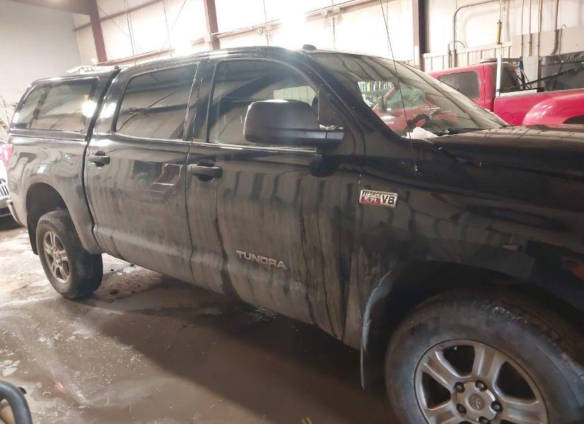 Photo 13 of 2011 Toyota Tundra GRADE 5.7L V8 (VIN 5TFDY5F18BX200397)