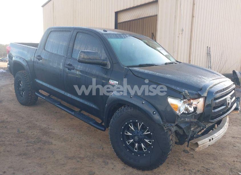 2012 Toyota Tundra CREWMAX SR5 (VIN 5TFDY5F18CX213197) main photo