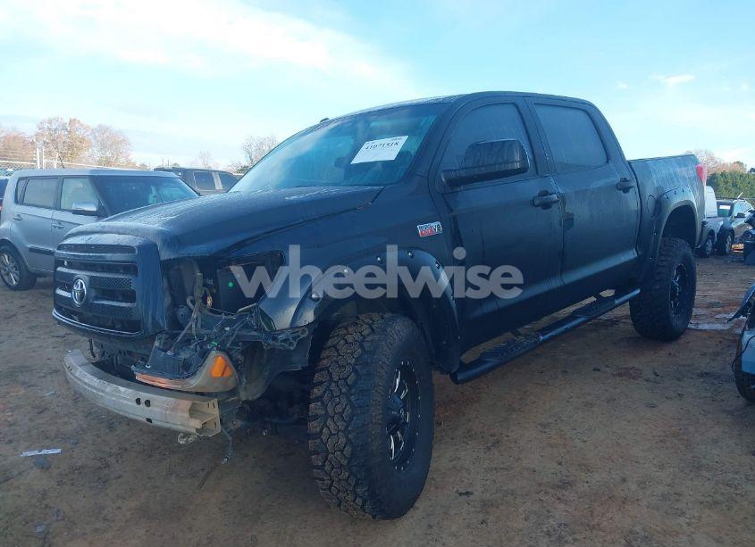 Photo 2 of 2012 Toyota Tundra CREWMAX SR5 (VIN 5TFDY5F18CX213197)