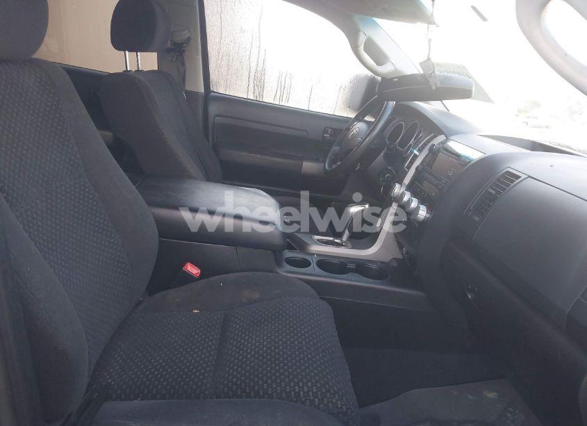 Photo 5 of 2012 Toyota Tundra CREWMAX SR5 (VIN 5TFDY5F18CX213197)