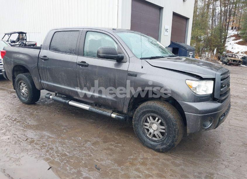 2013 Toyota Tundra GRADE 5.7L V8 (VIN 5TFDY5F18DX309798) main photo