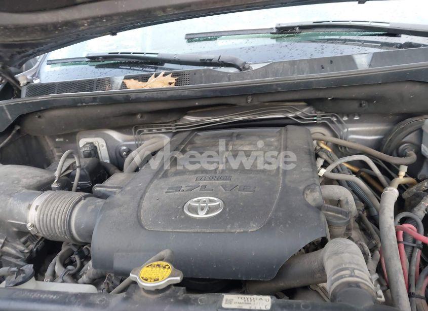 Photo 10 of 2014 Toyota Tundra SR5 5.7L V8 (VIN 5TFDY5F18EX394014)