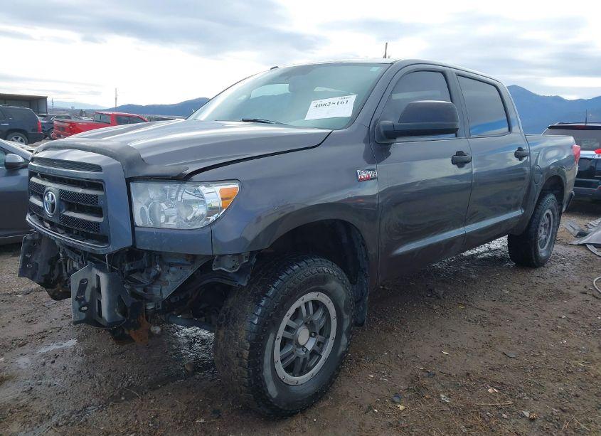 Photo 2 of 2011 Toyota Tundra GRADE 5.7L V8 (VIN 5TFDY5F19BX199020)