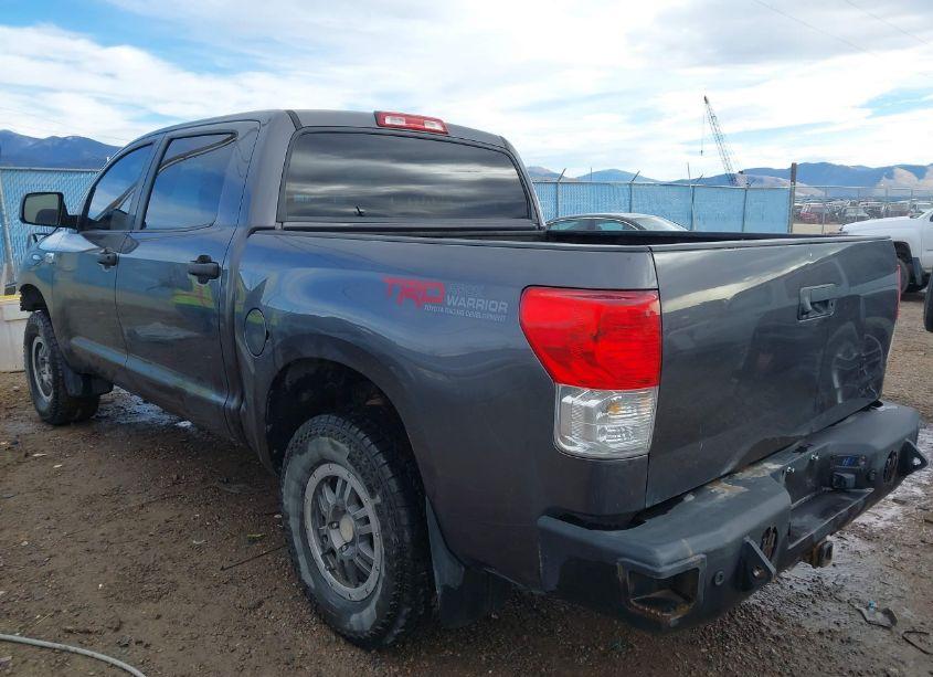 Photo 3 of 2011 Toyota Tundra GRADE 5.7L V8 (VIN 5TFDY5F19BX199020)