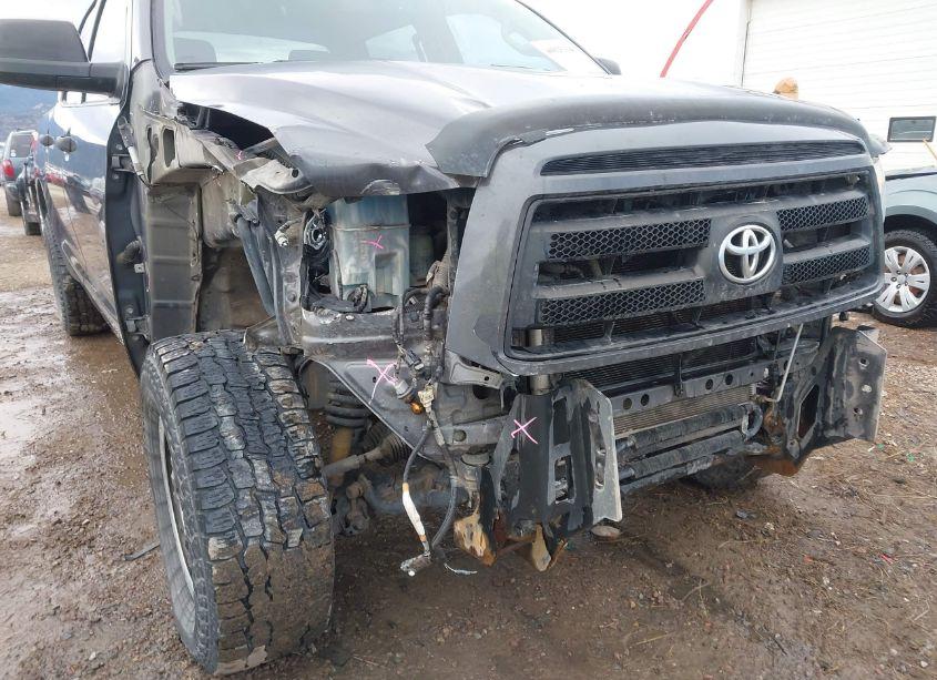 Photo 6 of 2011 Toyota Tundra GRADE 5.7L V8 (VIN 5TFDY5F19BX199020)