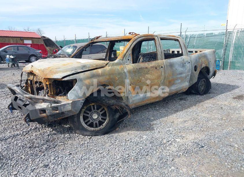 Photo 2 of 2011 Toyota Tundra GRADE 5.7L V8 (VIN 5TFDY5F19BX205110)