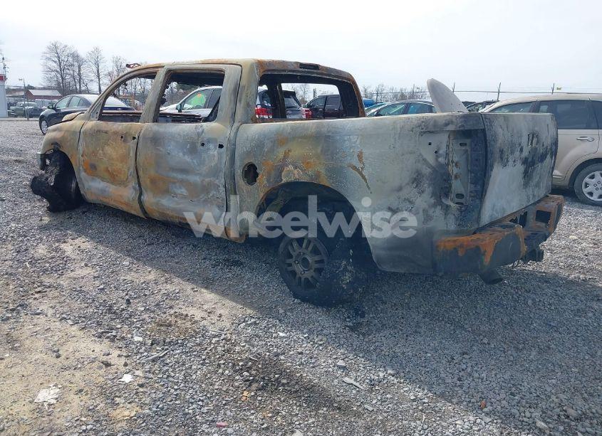 Photo 3 of 2011 Toyota Tundra GRADE 5.7L V8 (VIN 5TFDY5F19BX205110)