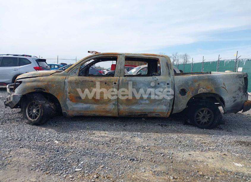 Photo 6 of 2011 Toyota Tundra GRADE 5.7L V8 (VIN 5TFDY5F19BX205110)