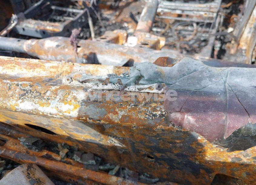 Photo 9 of 2011 Toyota Tundra GRADE 5.7L V8 (VIN 5TFDY5F19BX205110)