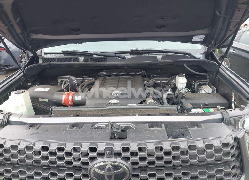 Photo 10 of 2018 Toyota Tundra SR5 5.7L V8 (VIN 5TFDY5F19JX744986)