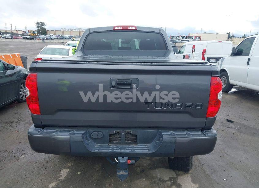 Photo 16 of 2018 Toyota Tundra SR5 5.7L V8 (VIN 5TFDY5F19JX744986)