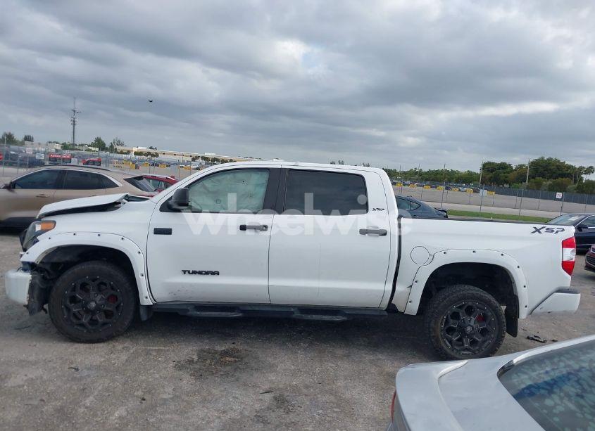Photo 15 of 2020 Toyota Tundra SR5 (VIN 5TFDY5F19LX913388)