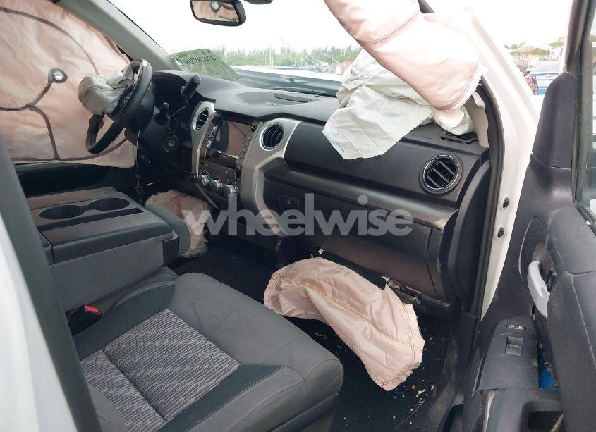 Photo 5 of 2020 Toyota Tundra SR5 (VIN 5TFDY5F19LX913388)