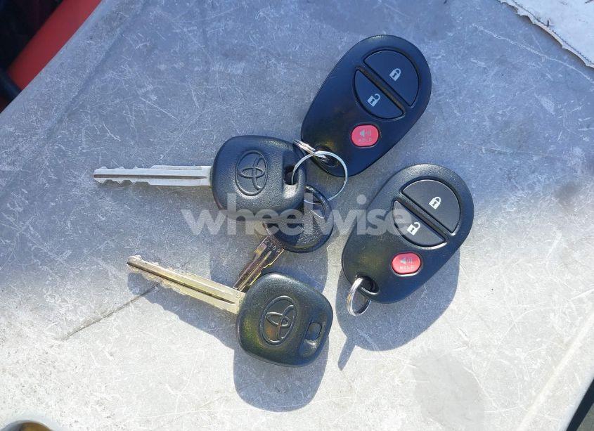 Photo 11 of 2012 Toyota Tundra GRADE 5.7L V8 (VIN 5TFDY5F1XCX240854)