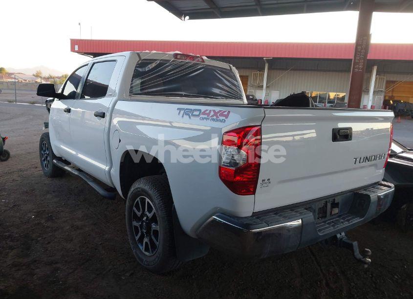 Photo 3 of 2018 Toyota Tundra SR5 5.7L V8 (VIN 5TFDY5F1XJX710426)