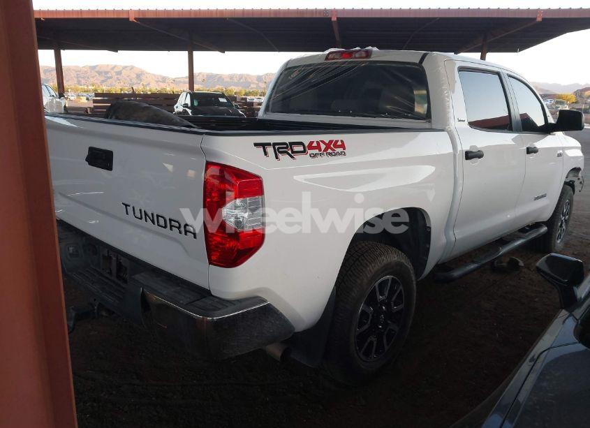 Photo 4 of 2018 Toyota Tundra SR5 5.7L V8 (VIN 5TFDY5F1XJX710426)