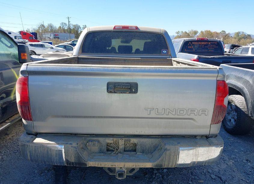 Photo 15 of 2018 Toyota Tundra SR5 5.7L V8 (VIN 5TFDY5F1XJX724505)