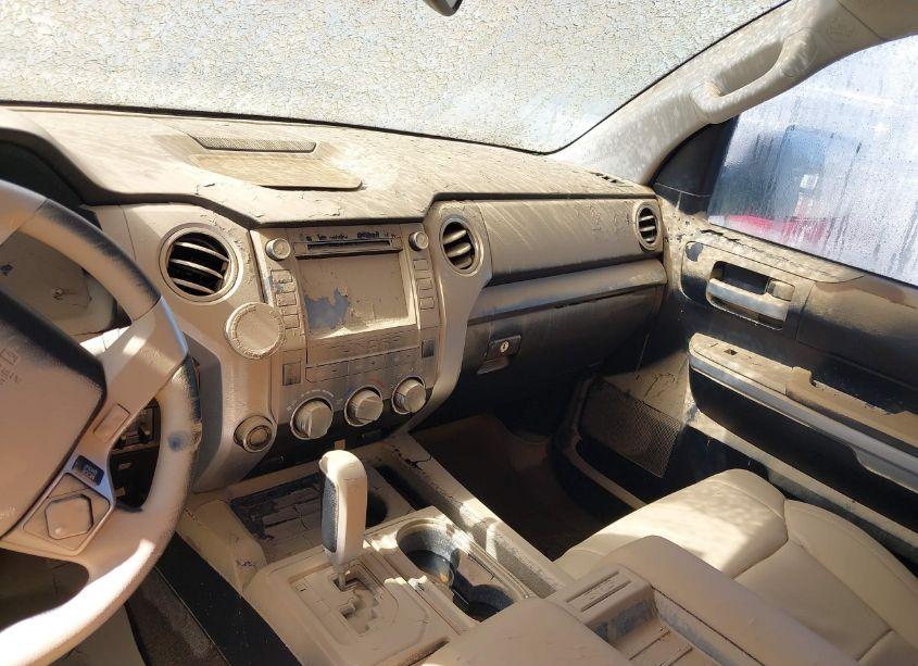 Photo 5 of 2018 Toyota Tundra SR5 5.7L V8 (VIN 5TFDY5F1XJX724505)