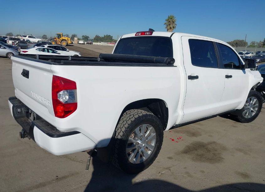 Photo 4 of 2020 Toyota Tundra SR5 (VIN 5TFDY5F1XLX931446)