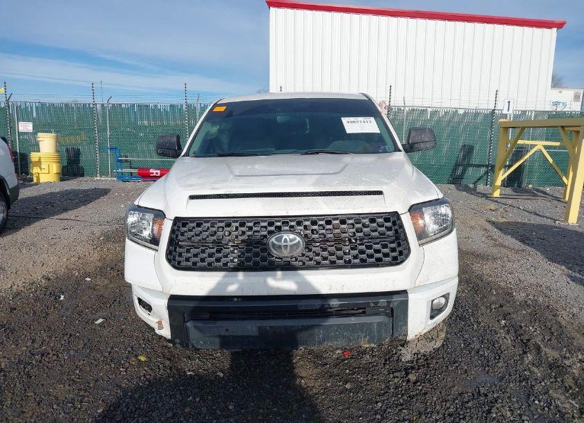 Photo 12 of 2021 Toyota Tundra SR5 (VIN 5TFDY5F1XMX029817)