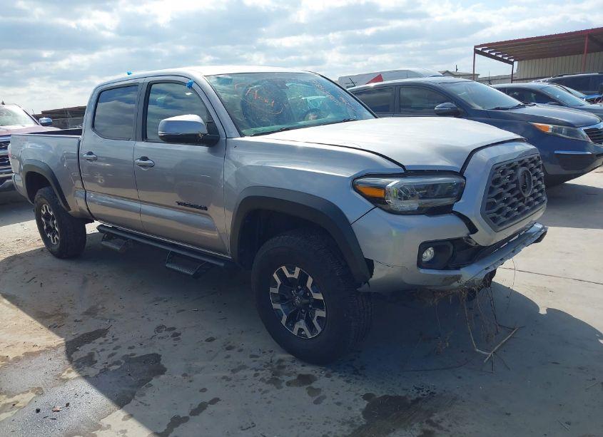 2020 Toyota Tacoma TRD OFF-ROAD (VIN 5TFDZ5BN1LX054075) main photo