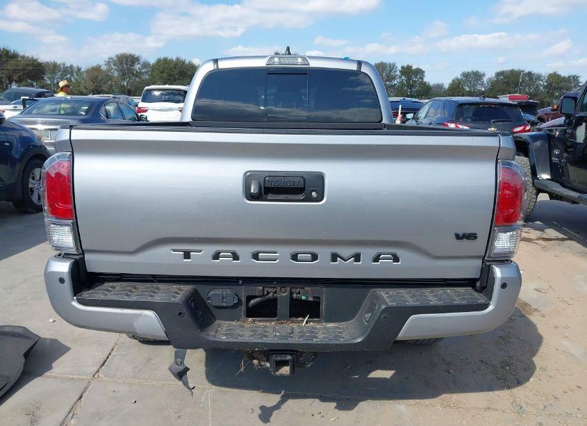 Photo 17 of 2020 Toyota Tacoma TRD OFF-ROAD (VIN 5TFDZ5BN1LX054075)