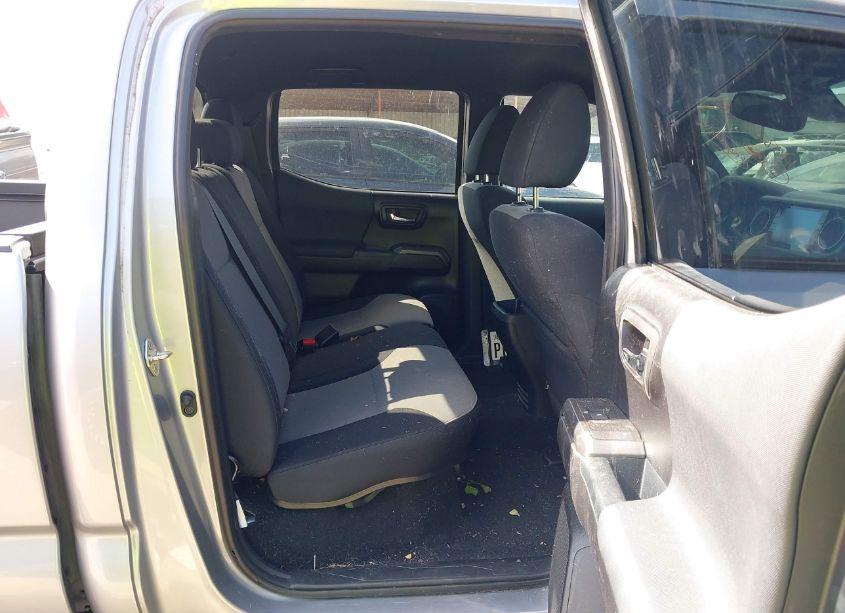 Photo 8 of 2020 Toyota Tacoma TRD OFF-ROAD (VIN 5TFDZ5BN1LX054075)