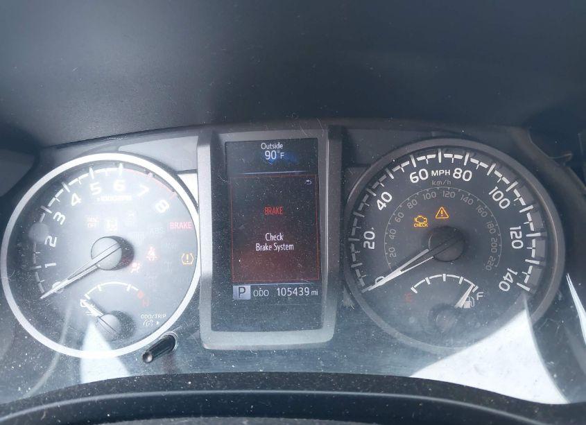 Photo 7 of 2016 Toyota Tacoma TRD SPORT (VIN 5TFDZ5BN2GX011743)