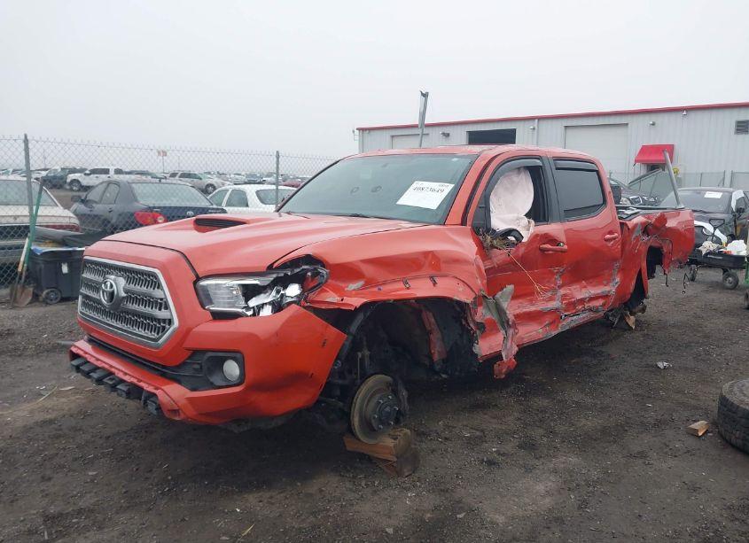 Photo 2 of 2017 Toyota Tacoma TRD OFF ROAD/TRD SPORT (VIN 5TFDZ5BN2HX018788)