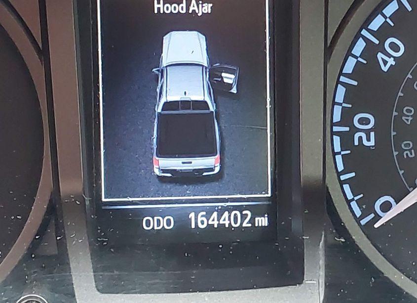 Photo 6 of 2017 Toyota Tacoma TRD OFF ROAD/TRD SPORT (VIN 5TFDZ5BN2HX018788)