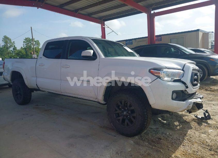 Photo 13 of 2021 Toyota Tacoma SR5 V6 (VIN 5TFDZ5BN2MX058444)