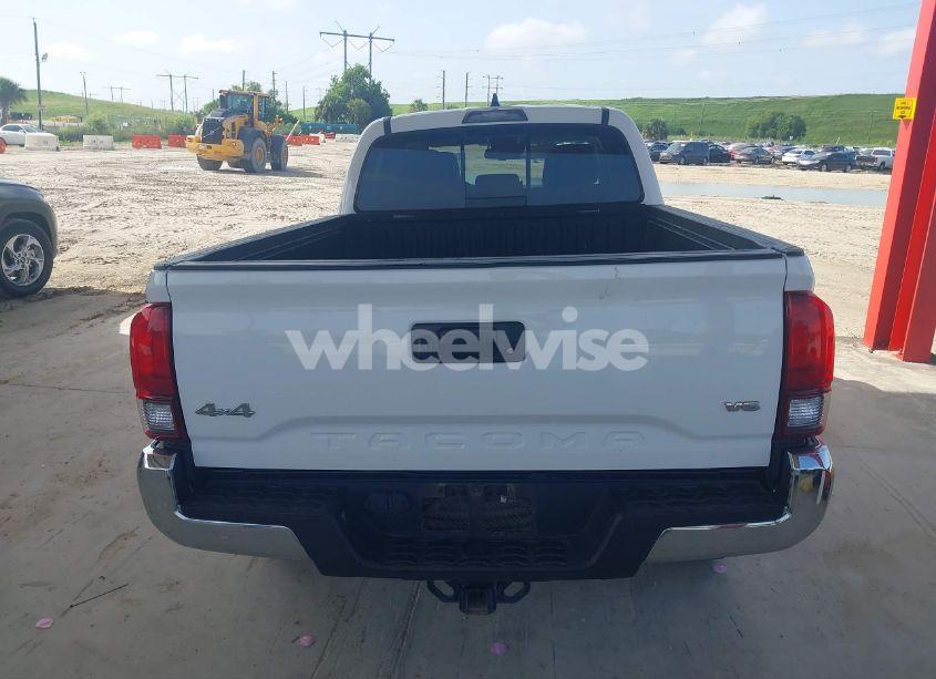 Photo 16 of 2021 Toyota Tacoma SR5 V6 (VIN 5TFDZ5BN2MX058444)