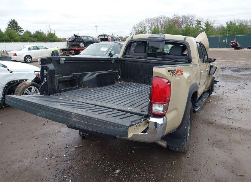 Photo 4 of 2016 Toyota Tacoma TRD OFF ROAD (VIN 5TFDZ5BN3GX002999)