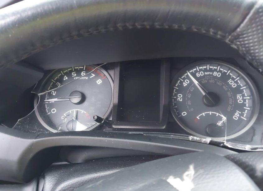 Photo 7 of 2016 Toyota Tacoma TRD OFF ROAD (VIN 5TFDZ5BN3GX002999)