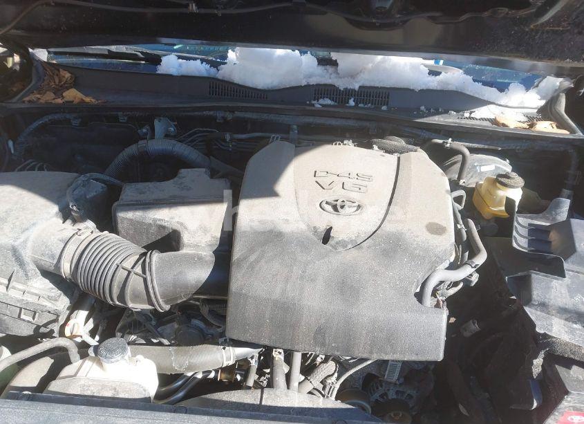 Photo 10 of 2017 Toyota Tacoma TRD SPORT (VIN 5TFDZ5BN4HX016542)