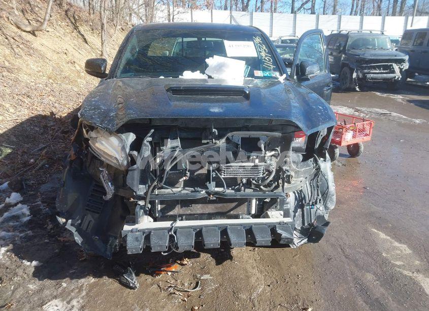 Photo 18 of 2017 Toyota Tacoma TRD SPORT (VIN 5TFDZ5BN4HX016542)