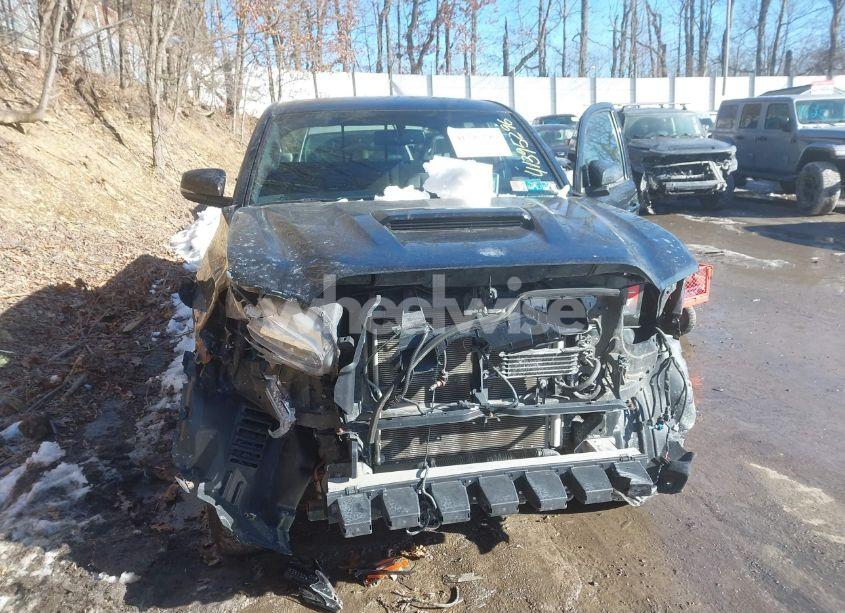 Photo 22 of 2017 Toyota Tacoma TRD SPORT (VIN 5TFDZ5BN4HX016542)