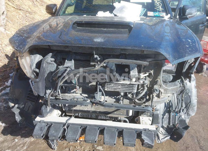 Photo 6 of 2017 Toyota Tacoma TRD SPORT (VIN 5TFDZ5BN4HX016542)