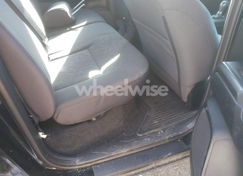 Photo 8 of 2017 Toyota Tacoma TRD SPORT (VIN 5TFDZ5BN4HX016542)