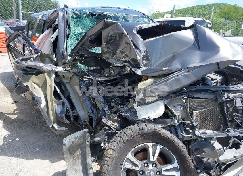 Photo 17 of 2017 Toyota Tacoma TRD SPORT (VIN 5TFDZ5BN4HX023362)