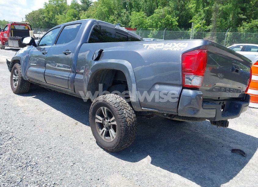 Photo 3 of 2017 Toyota Tacoma TRD SPORT (VIN 5TFDZ5BN4HX023362)