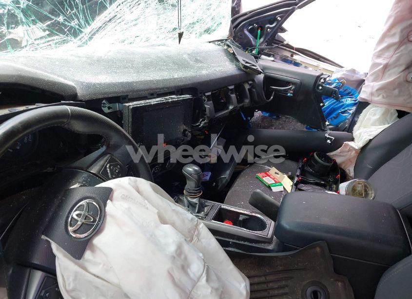 Photo 5 of 2017 Toyota Tacoma TRD SPORT (VIN 5TFDZ5BN4HX023362)