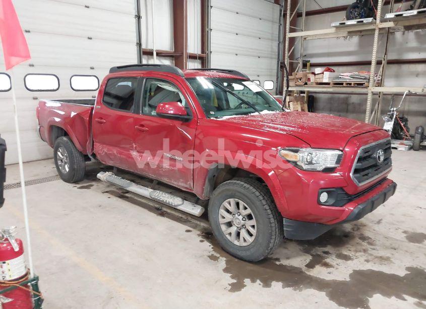 2017 Toyota Tacoma SR5 V6 (VIN 5TFDZ5BN8HX018651) main photo