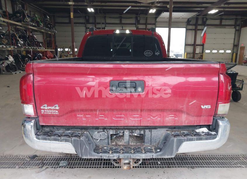 Photo 16 of 2017 Toyota Tacoma SR5 V6 (VIN 5TFDZ5BN8HX018651)