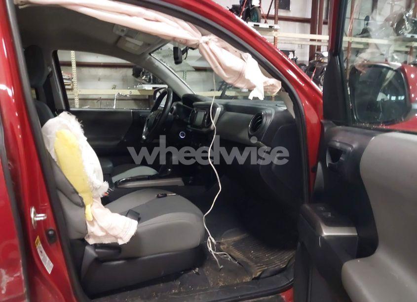 Photo 5 of 2017 Toyota Tacoma SR5 V6 (VIN 5TFDZ5BN8HX018651)