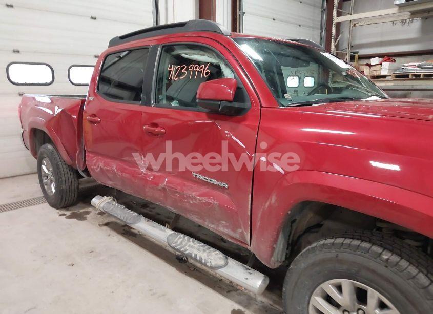 Photo 6 of 2017 Toyota Tacoma SR5 V6 (VIN 5TFDZ5BN8HX018651)