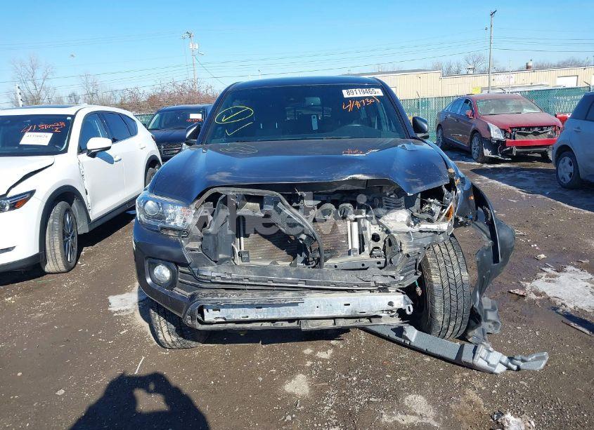 Photo 12 of 2020 Toyota Tacoma TRD OFF-ROAD (VIN 5TFDZ5BN8LX055658)