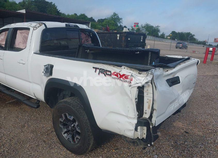 Photo 11 of 2021 Toyota Tacoma TRD OFF-ROAD (VIN 5TFDZ5BN8MX067522)