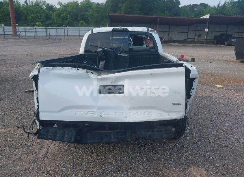 Photo 16 of 2021 Toyota Tacoma TRD OFF-ROAD (VIN 5TFDZ5BN8MX067522)