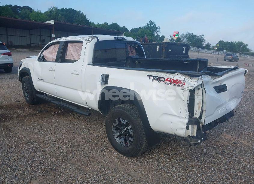 Photo 3 of 2021 Toyota Tacoma TRD OFF-ROAD (VIN 5TFDZ5BN8MX067522)
